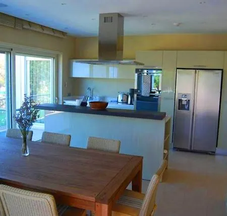 Villa Sleeps 8 Pool Air Con T479991 *