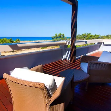 Villa Sleeps 8 Pool Air Con T479991