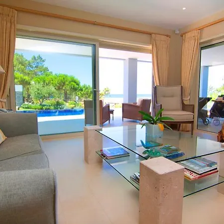 Sleeps 8 Pool Air Con T479991 Villa *