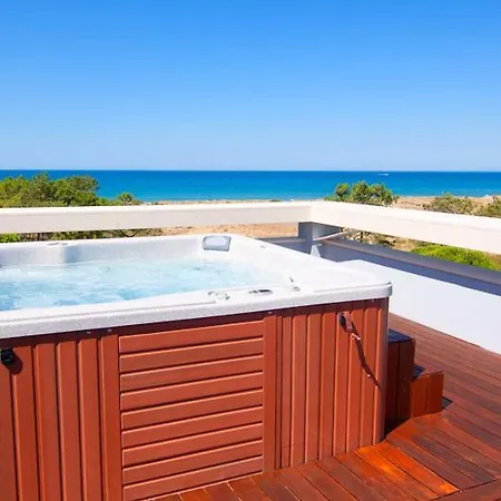Sleeps 8 Pool Air Con T479991